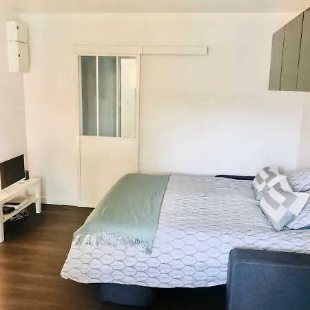Les De Camille Apartment Osny